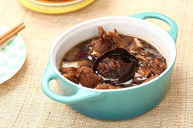 《漫威争锋》【蜘蛛朋克2099】传奇皮肤官宣 增加攻击特效